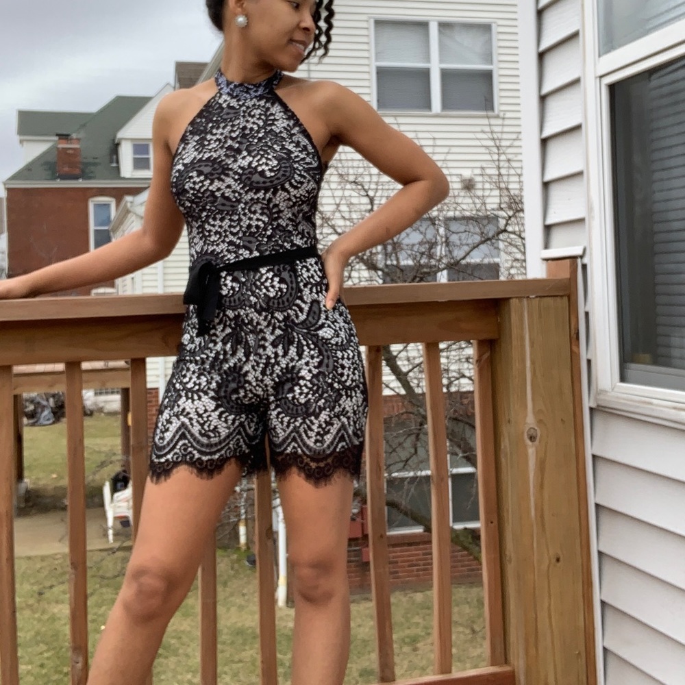 Black and White Lace Romper - Picture 3 of 7